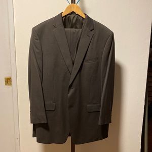 Men’s Jones New York 3-Piece Suit in Heather Brown micro pine stripe.